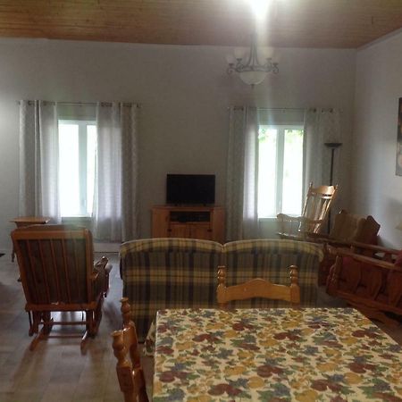 Les Appartement 4 Saisons Des Iles Saint Gedeon Экстерьер фото